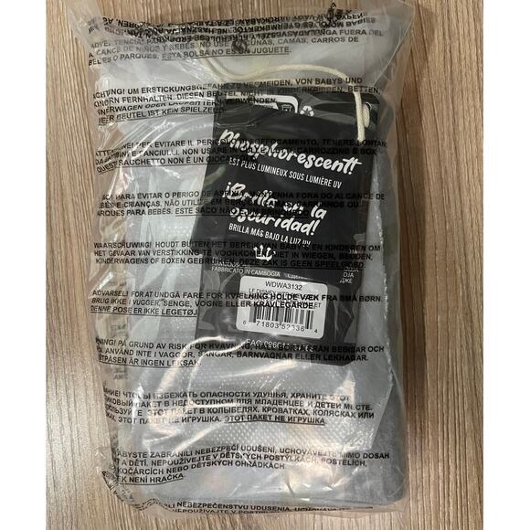 Disney Loungefly Winnie The Pooh Skeleton Tigger Glow in the Dark Wallet NEW - Picture 6 of 7